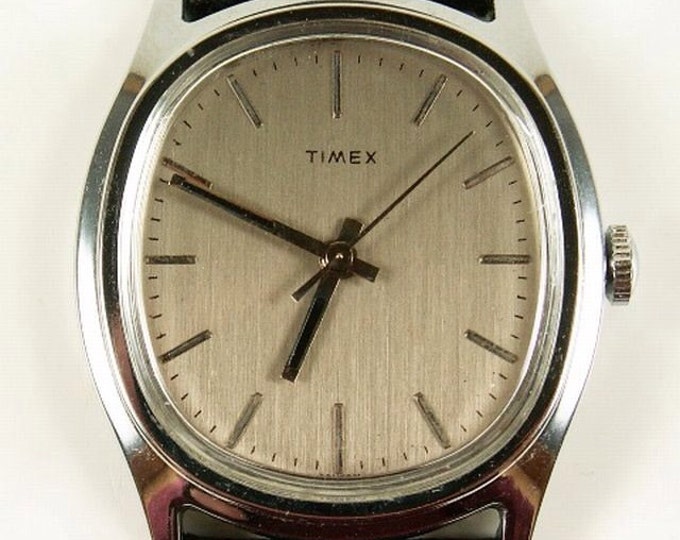 Storewide 25% Off SALE Gentleman's Vintage Timex Silver Tone Quartz Watch Featuring Grey Bezel and Original Textured Black Leather Band