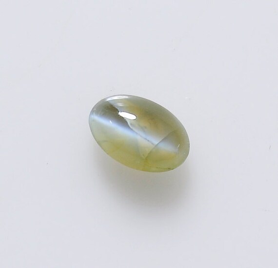 1 35cts 100 chrysoberyl cats eye by sagacollection 1 35cts 100 chrysoberyl cats eye by sagacollection