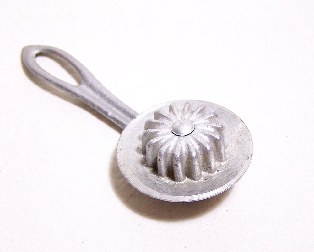 Vintage Pastry Crimper Pie Crimper Pastry Cutter Pastry