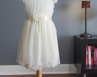 flower girl Dress, girl dresses,baby dresses, lace Dress, Ivory dress, baptism dress, with Satin Ribbon Sash