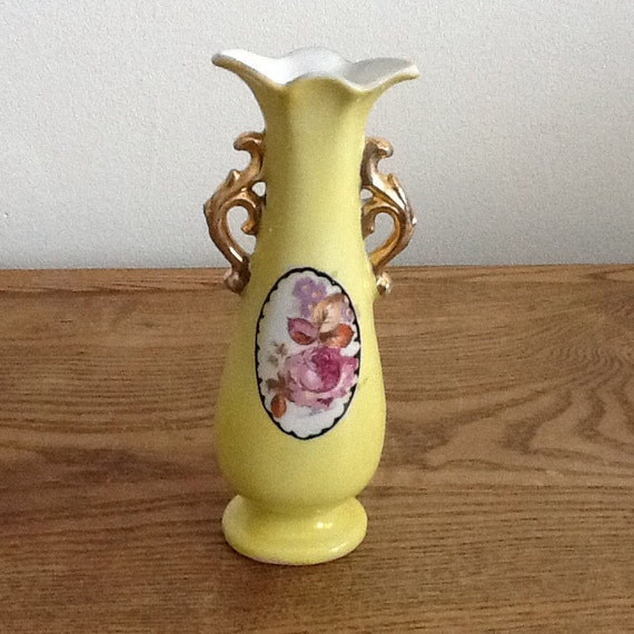 Vintage Miniature Vase / Made in Occupied Japan by 4HomeAndYou