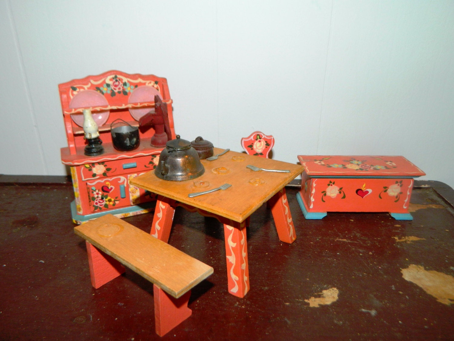 dora kuhn dollhouse furniture