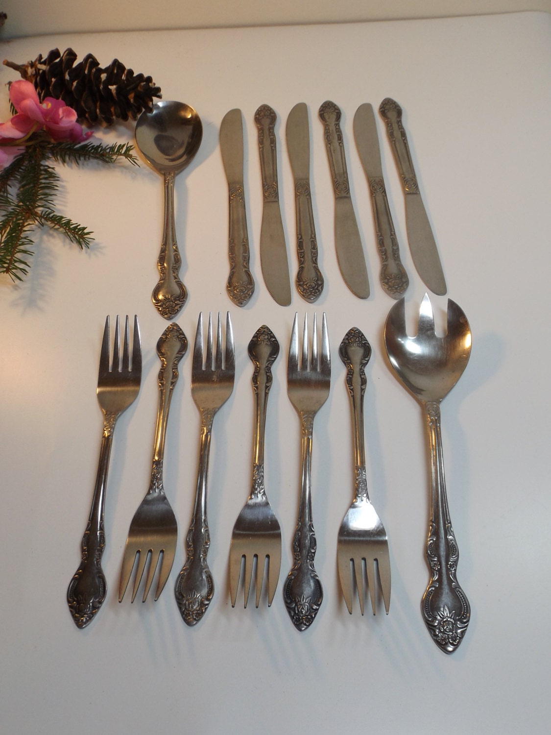 Japan Stainless steel set for 6 6 dinner forks,6 dinner knives,serving