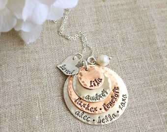 Mothers Necklace . Personalized Mother . Gift for Mom. Mothers Day Gift . Name Necklace . Personalized Grandmother . Personalized Jewelry