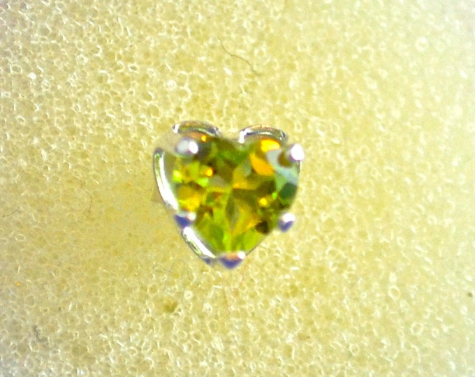 Peridot Stud Earrings, 6mm Heart, Natural, Set in Sterling Silver E708