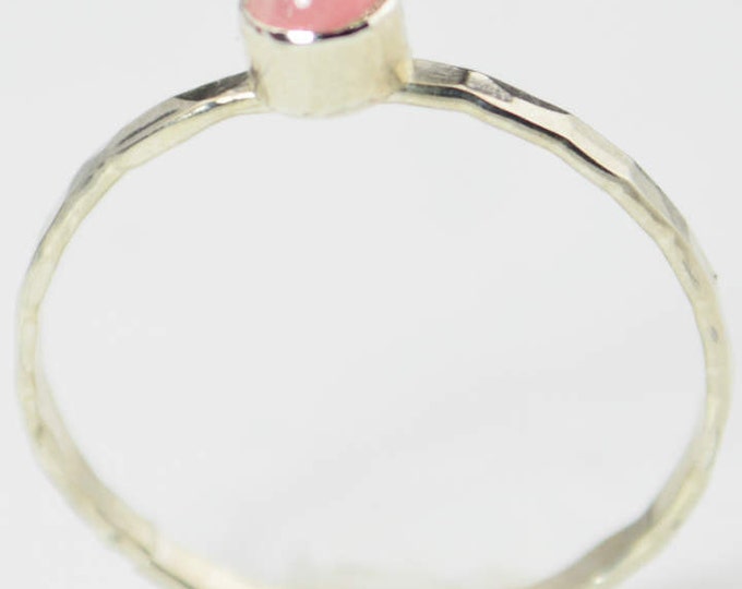 Small Silver Rose Quartz Ring, Rose Quartz Ring, Pink Jewelry, Natural Rose Quartz, Pink Ring, Silver Ring, Gift for Wife
