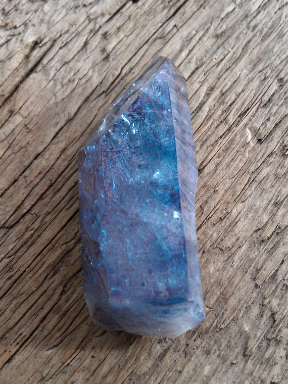 blue aura crystal