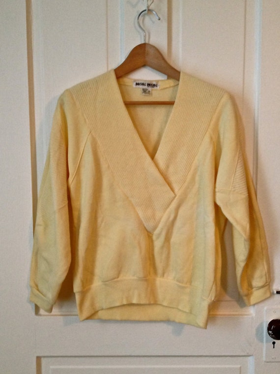 yellow sweat shirts