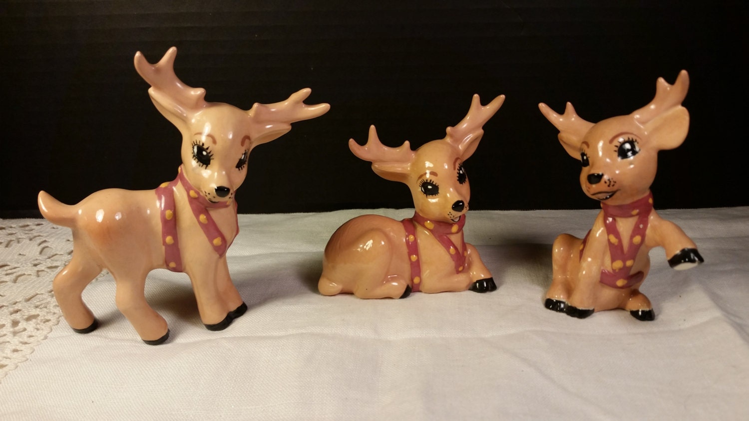 indoor reindeer figurines