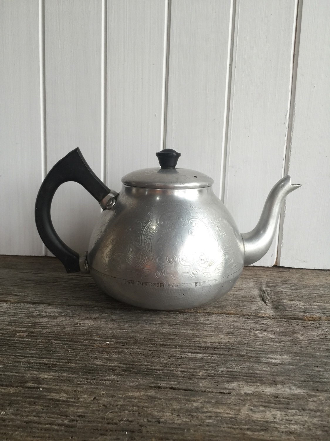 Vintage Swan Brand aluminium 6 cup teapot Haute Juice