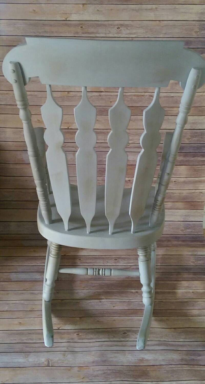 Shabby chic rocking chair – Haute Juice