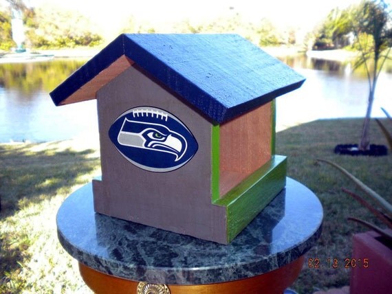 seattle seahawks wood bird feeder nfl by sportsteambirdfeeder seattle seahawks wood bird feeder nfl by sportsteambirdfeeder