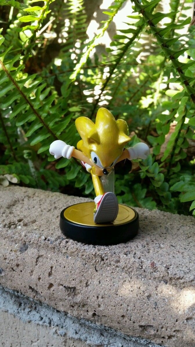 Super Sonic Amiibo Super Sonic the Hedgehog Amiibo Custom