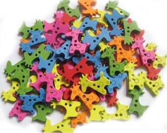 Bright giraffe wooden buttons x 60