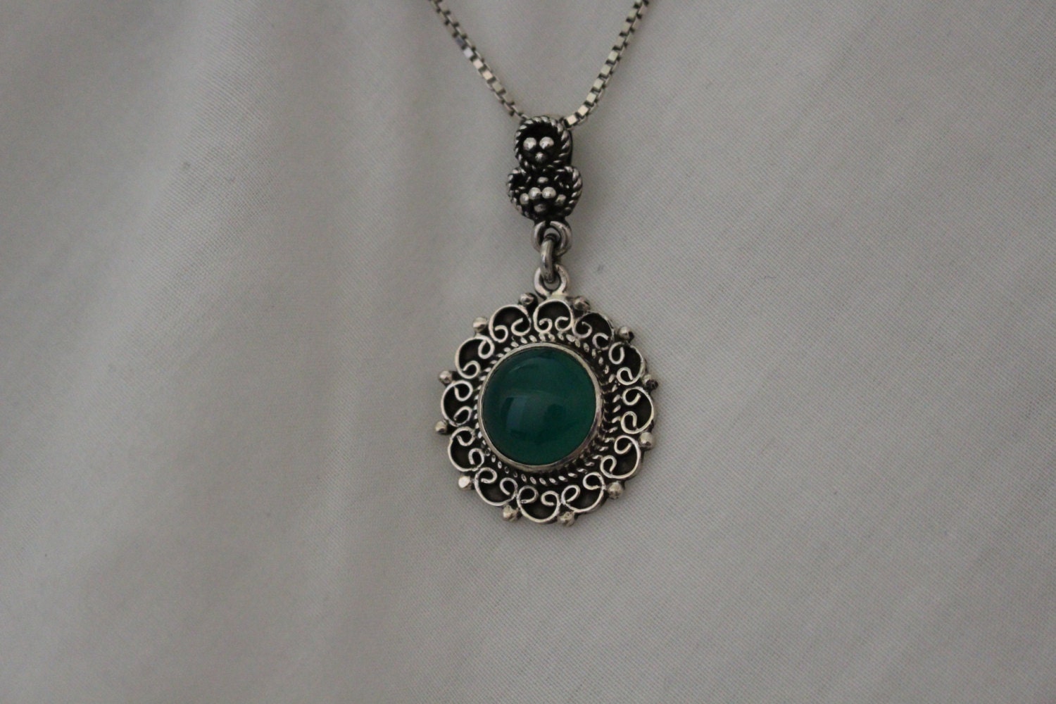 Arabic oxidized silver round jade pendant. Ethnic. Middle