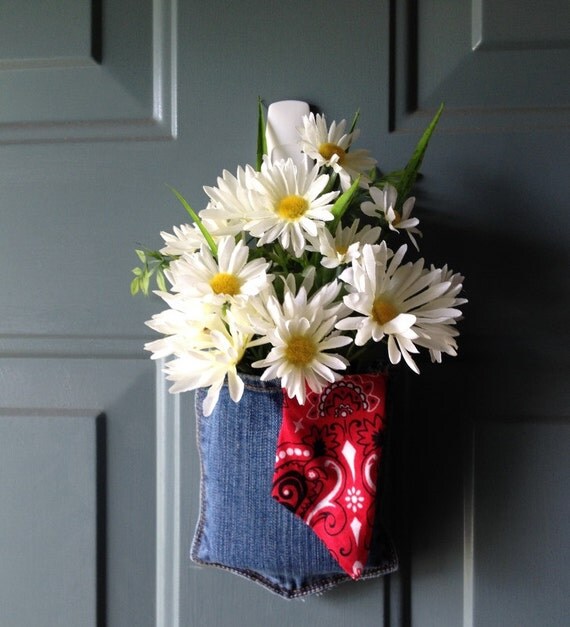 Handmade Dasiy Door Hanger Daisy Wall by WallflowersbyKerri