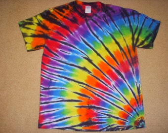 Large Sun design tie dye tshirt by syllishirts on Etsy