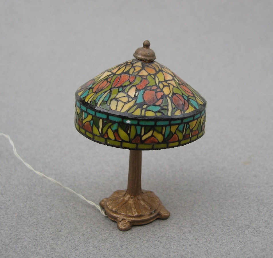 Kummerows Dollhouse Lamp Faux Stained Glass Lamp Tulips