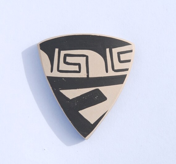 Mata Ortiz Pottery Shard Cabochon for Jewelry