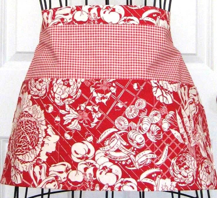 Women's Apron Gardening Apron Three Pocket Apron