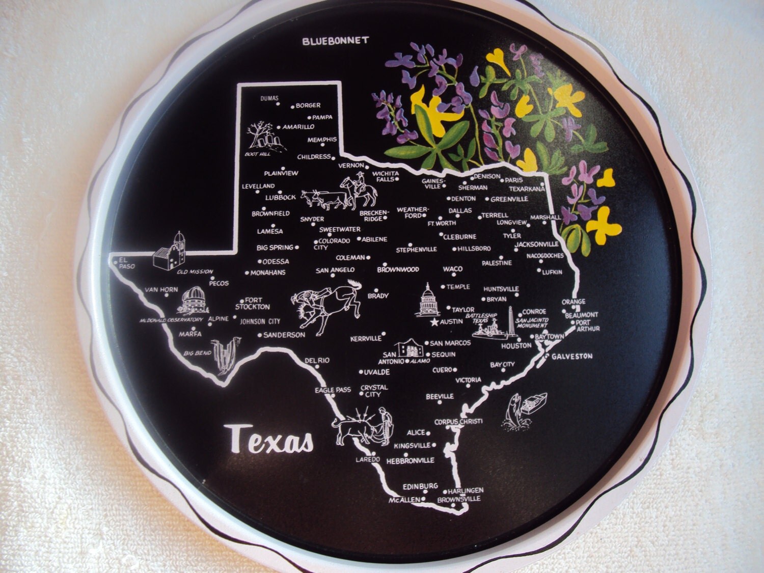 Vintage Mid Century State of Texas Metal Display Plate Tray 11” Haute
