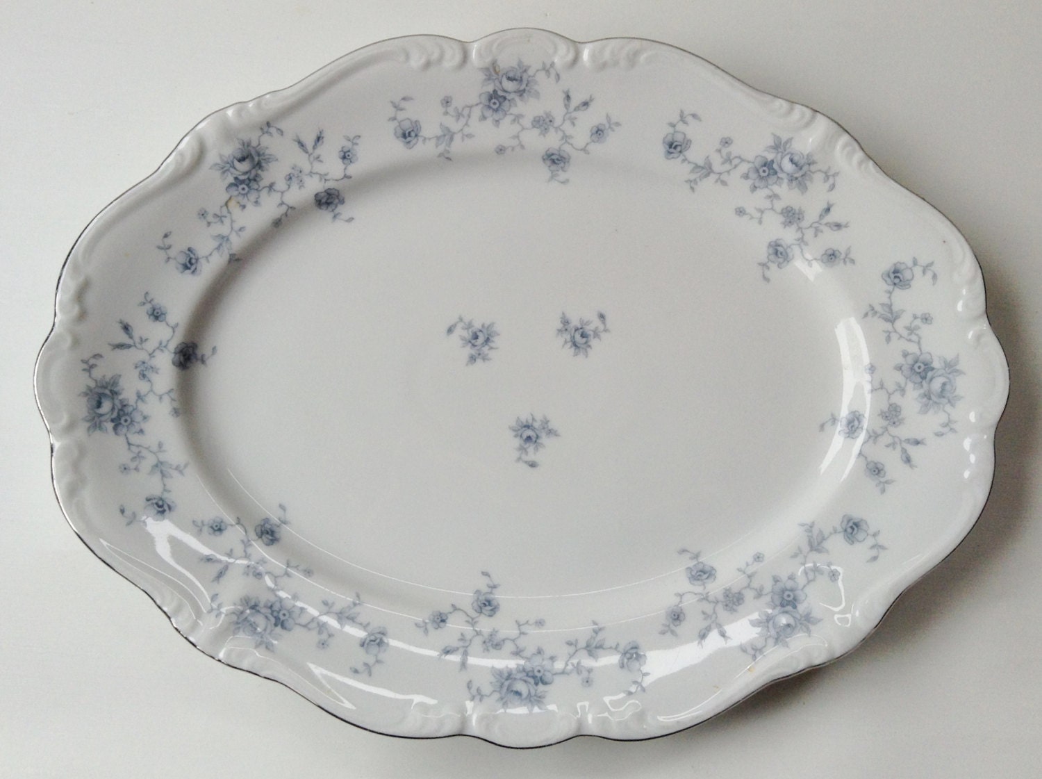 Johann Haviland 12 1/2″ Platter White BLUE GARLAND Flowers Bavaria