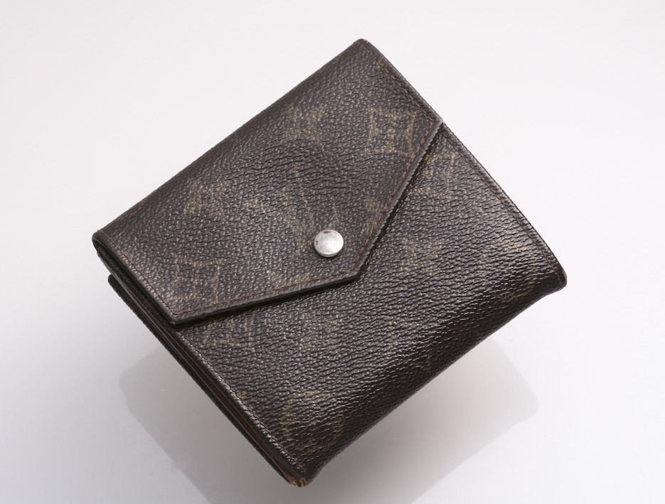 Authentic Vintage Louis Vuitton Monogram Wallet Free