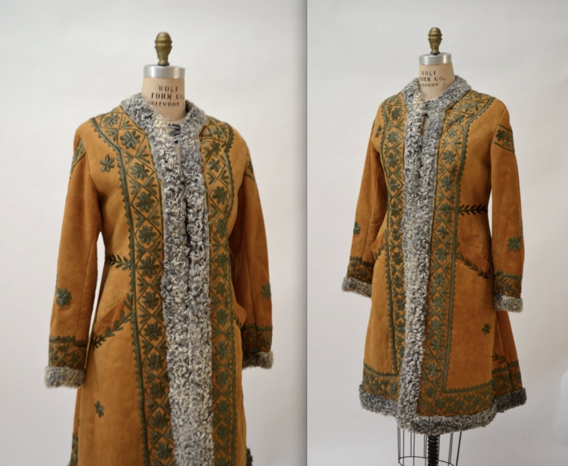 SALE Vintage Embroidered Shearling Afghan Jacket Coat Medium//
