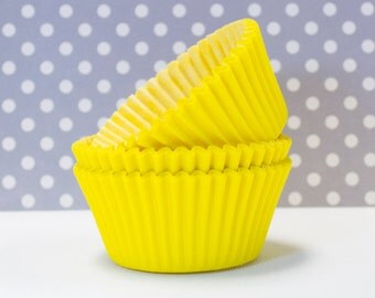 cupcake liners (50) count - Yellow solid cup cake liners, baking cups, muffin cups, standard size, grease proof