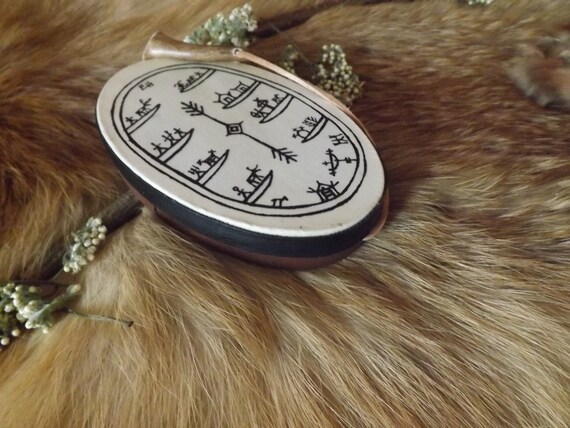 Sami Souvenir tambour chaman runebom par wildwizardcrafts sur Etsy