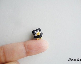 Miniature amigurumi-amigurumi crochet-unique amigurumi-mini arts-black owl-crochet owl-miniature animal-miniature owl