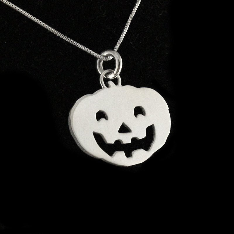 Sterling silver halloween pumpkin necklace Jack-o'lantern