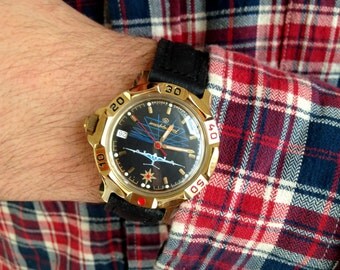 Soviet watch Vostok Komandirskie, Mens watch ,Russian watch ,NOS watch , Vintage Watch Mechanical watch men's wrist Commander Russian Army