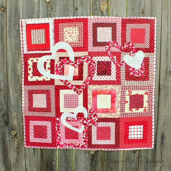 Valentine's Day Table Topper Pattern Heart Quilt