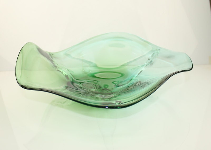 Hand blown glass Centerpiece bowl Plate transparent green