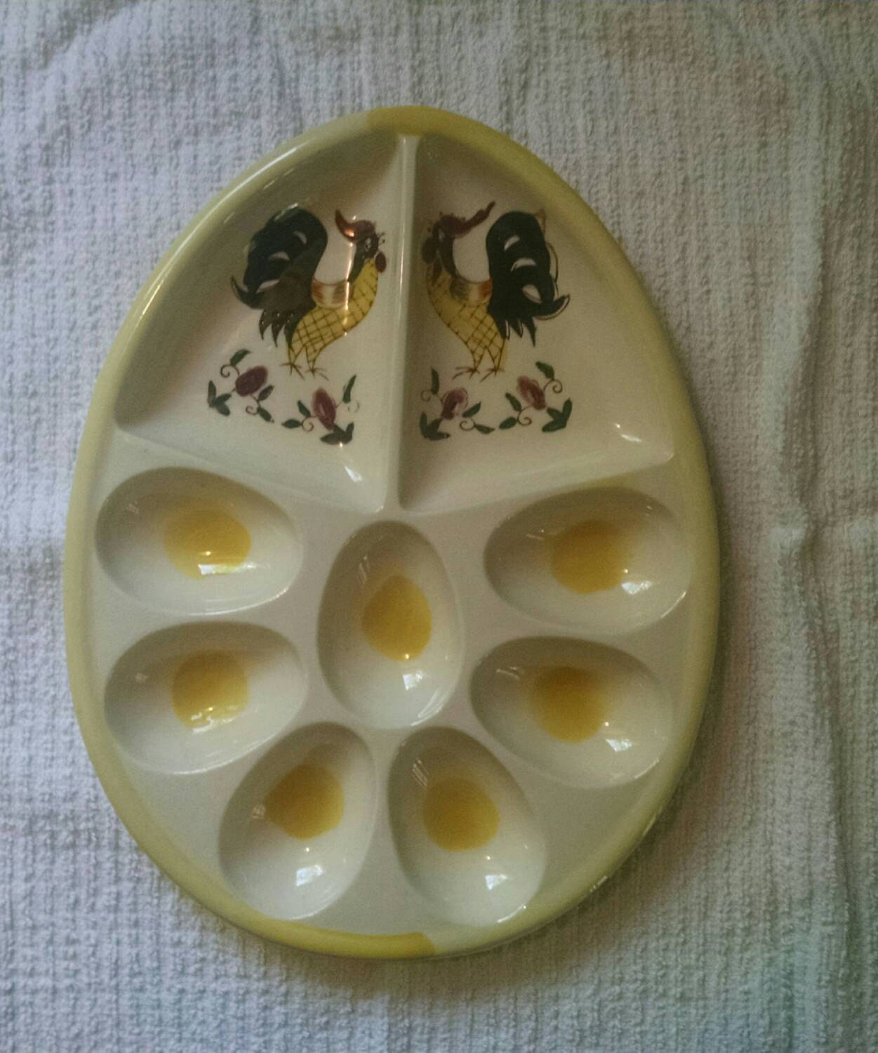 Cute egg shaped deviled egg plate