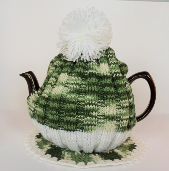 XXQGOMG Tea Cosy For Teapot Green Leaves Insulated Tea Pot Dust Cover Drawstring Teapot Cover To Keep Warm St Patrick's Day Kitchen Home Decorations For Housewife Mom