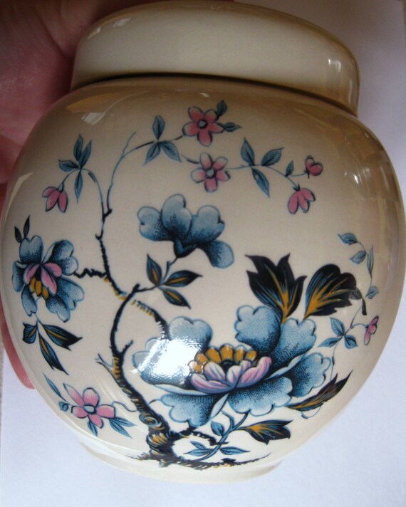 Vintage English china Sadler ginger jar with by 20thCenturyStuff