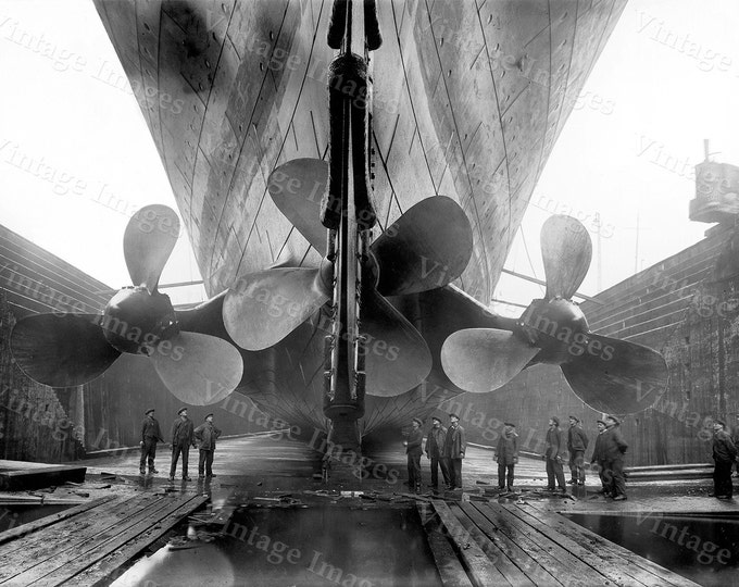 Titanic Photo 1911 RMS old Titanic Propellers Industrial Ship Photo Amazing Black & White Ship Steamship steampunk Old Photograph art print