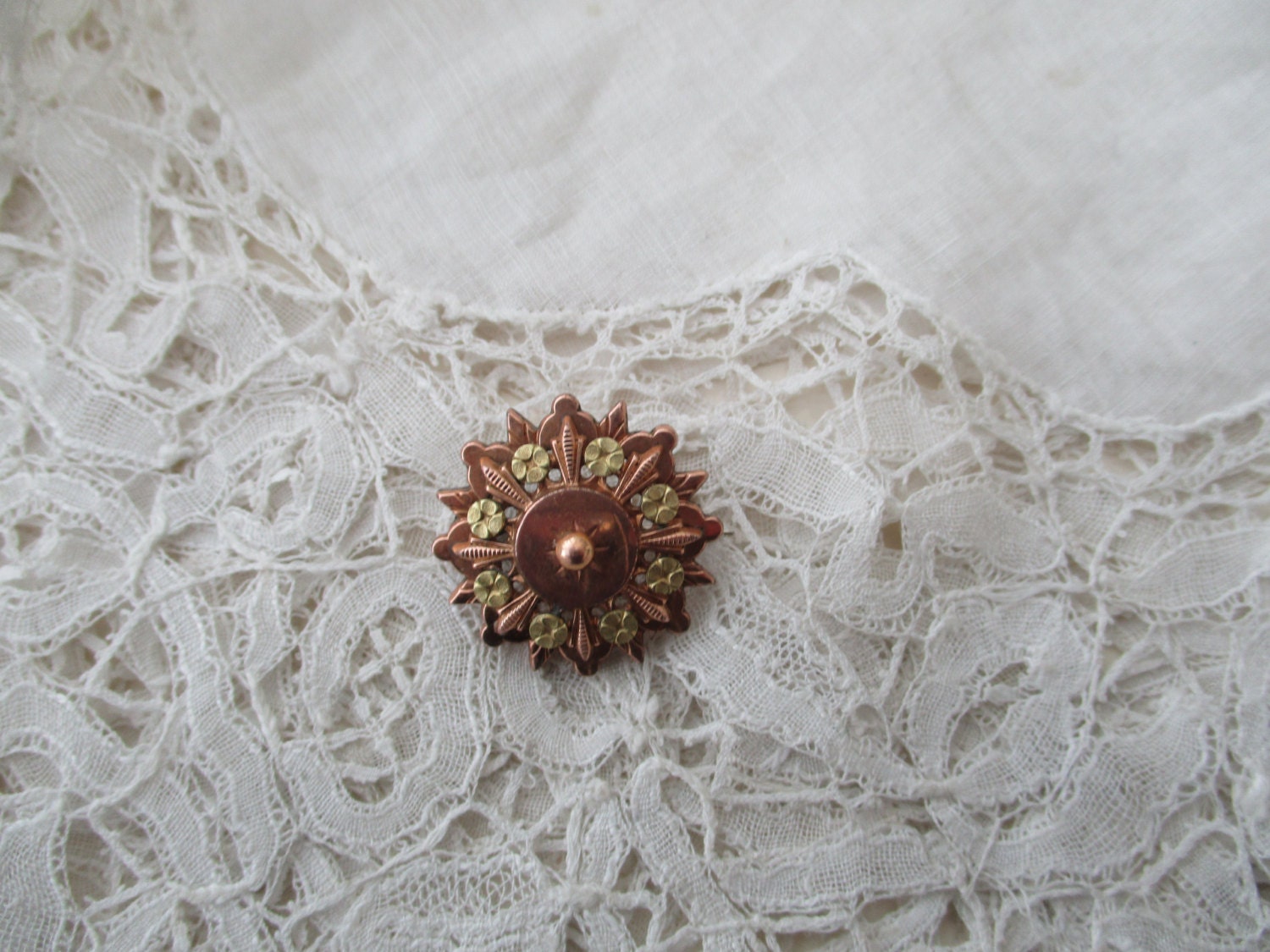 Antique Lace Pin 1900 – Haute Juice