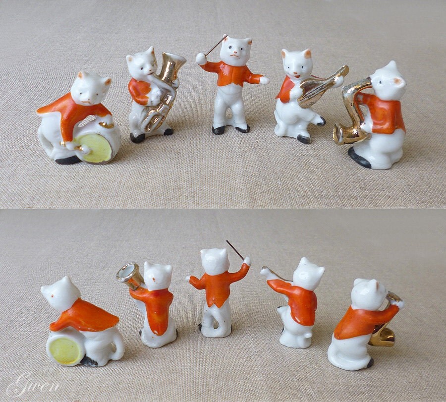 musical cat figurines