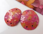 Free-cut egg-shaped embossed copper earring dangles in magenta and orange,   HM15-037