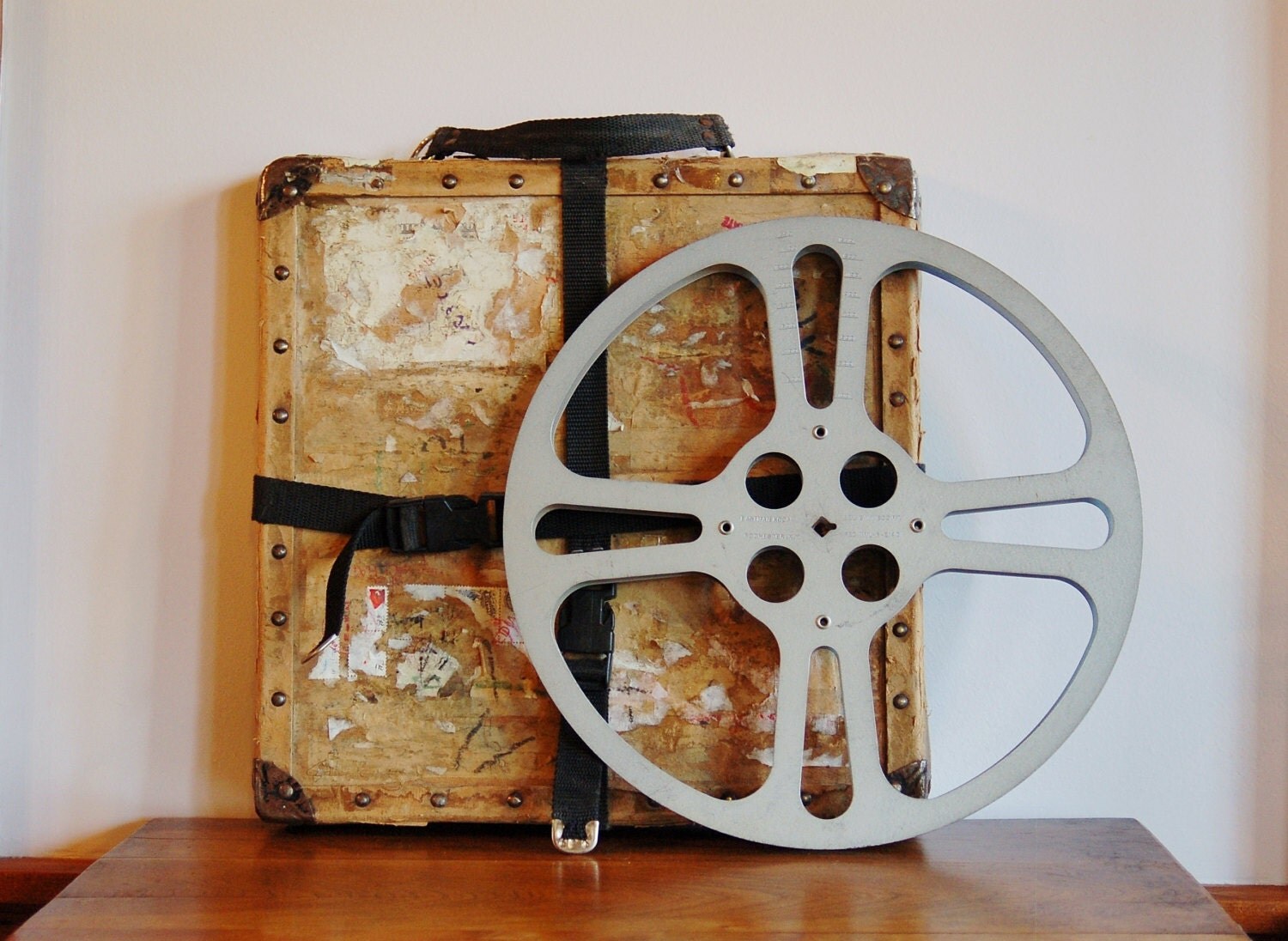 Film Reel Shipping Box and Reel Set, Riveted Movie Film Reel Box Canvas
