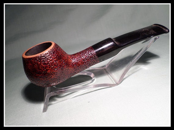 Briar Pipe - New and Un-Smoked Chambersburg Pipe Works Smooth Apple with Pinpoint Fine Rustication