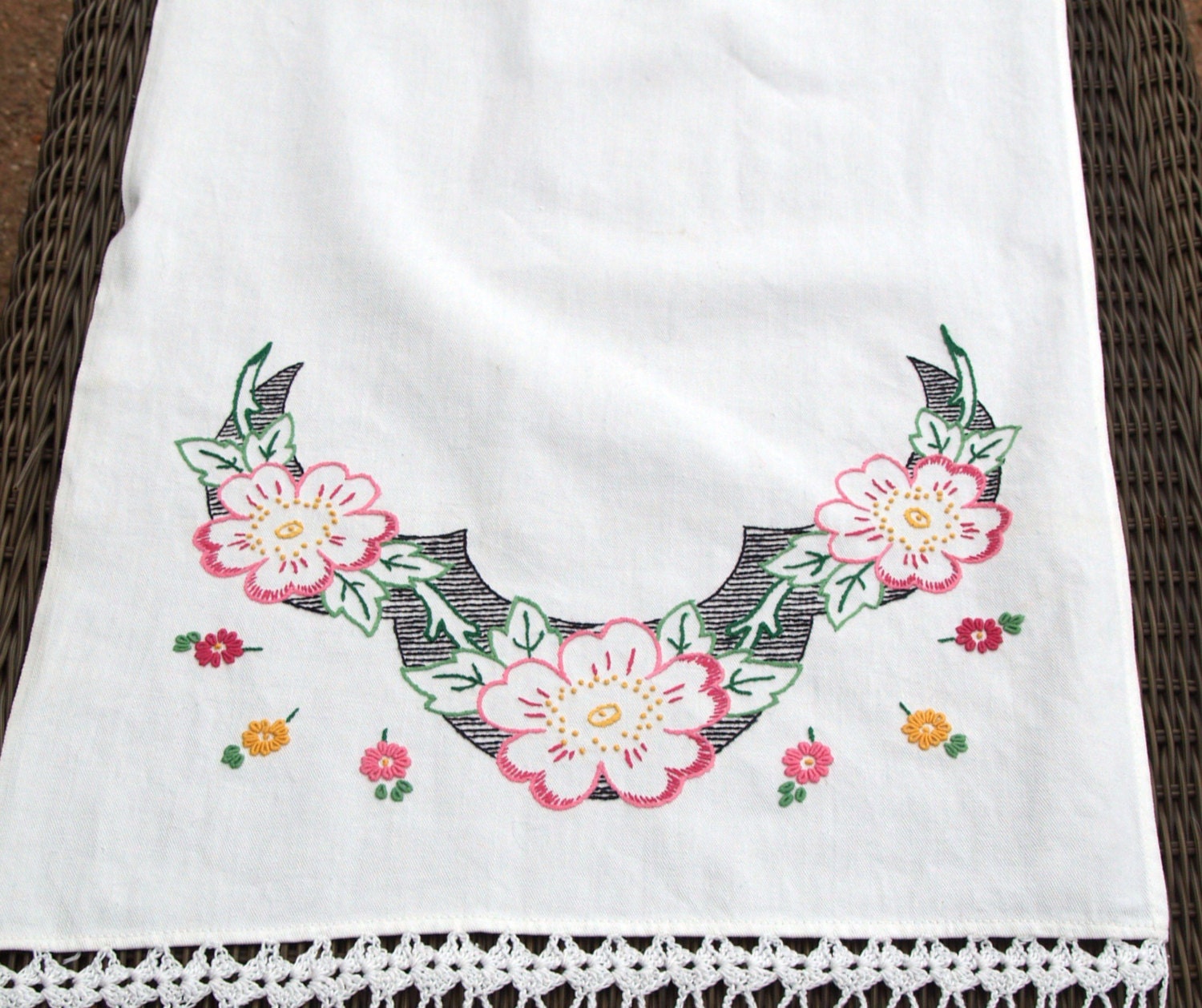 Vintage Embroidered Dresser Scarf with Crochet Edge