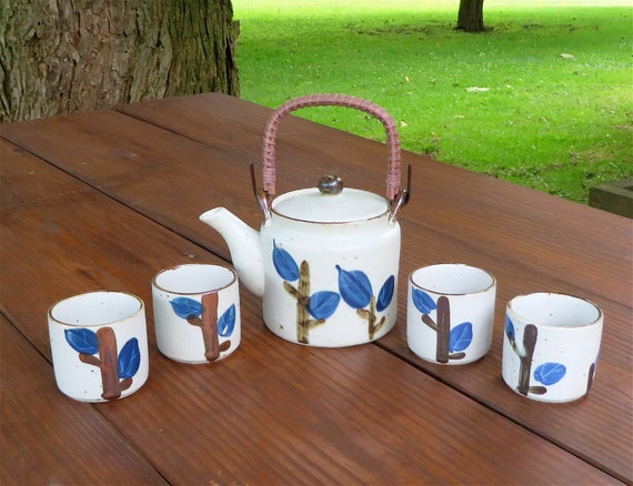 Teapot Handle Japan  Wicker vintage Vintage   wicker cups w/4  Stoneware cups