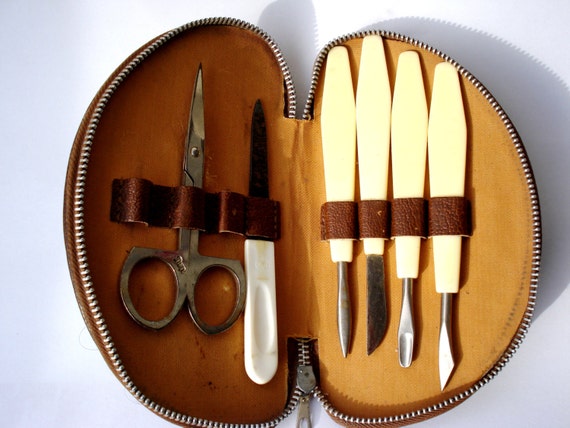 Vintage Brown Leather Manicure Set/ Toiletry Case For Women/