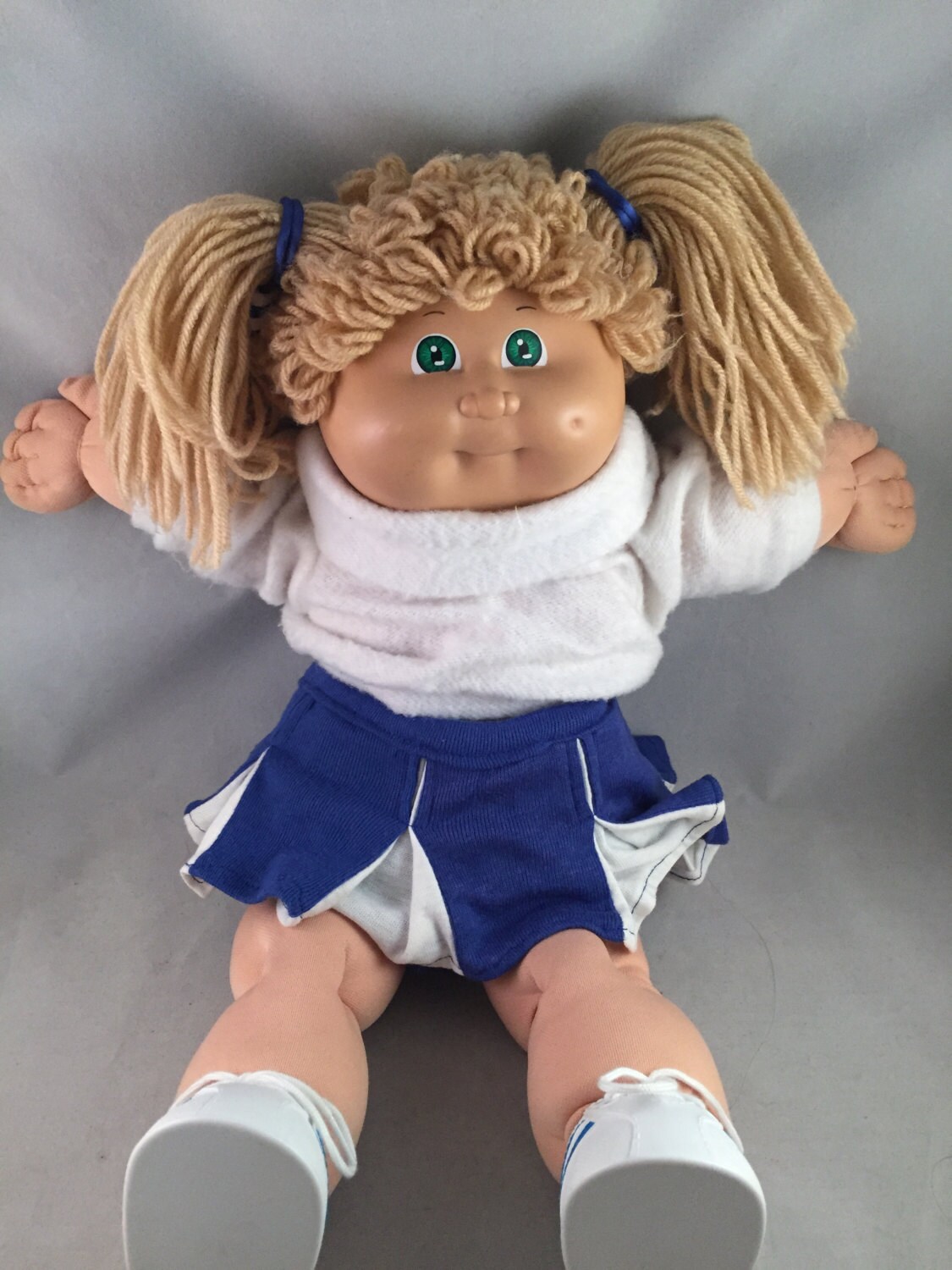 show me cabbage patch dolls