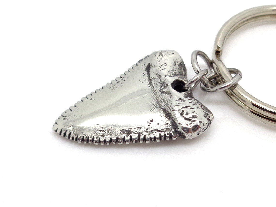 Handmade Shark Tooth Keychain Sharktooth Key Holder in