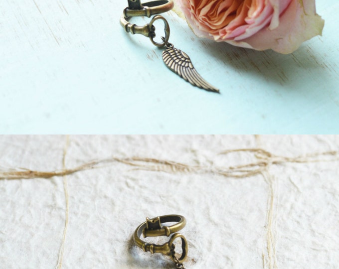 The Key Cupid // Ring in the form of a key with wing pendant // Love and Secret // Shabby Boho Retro Vintage // Dimensionless ring // Fresh